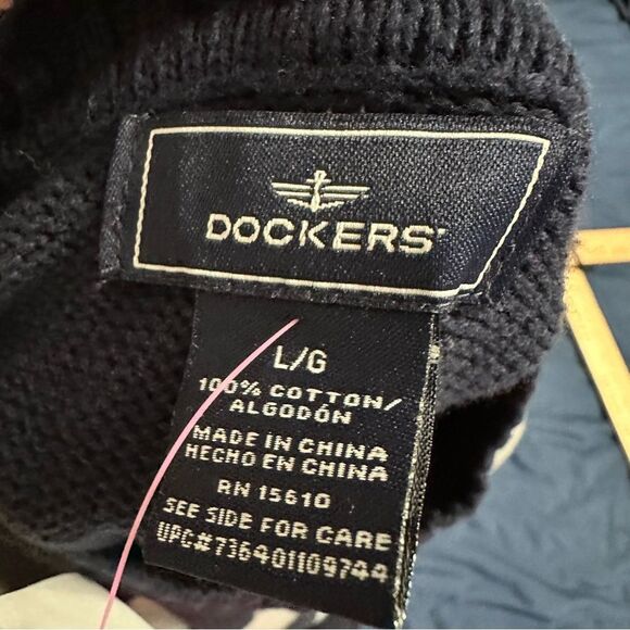 Dockers Blue and White Crewneck Sweater Argyle Pattern - Picture 2 of 6